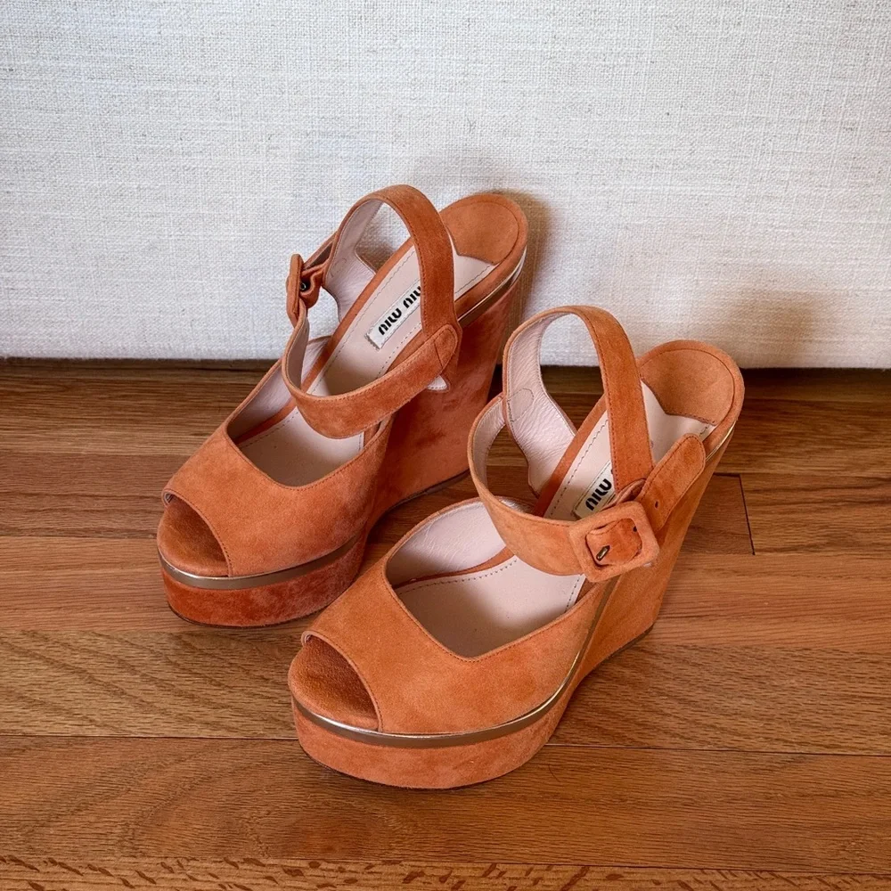 Miu Miu Platform Wedge Suede Orange Sandals‎ Size 36